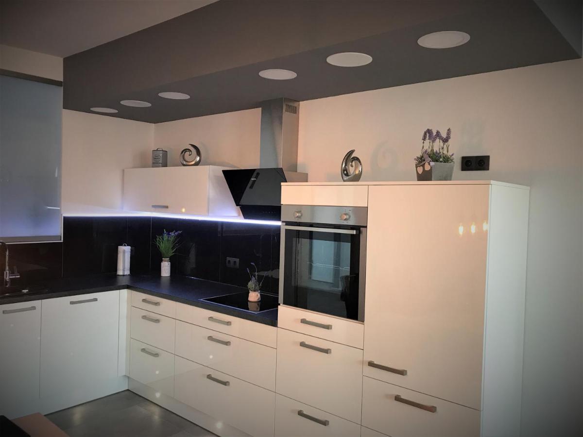 Salzhausblick Family Apartments - Zentrale Lage Am Salzhaus - Mwst-Rechnung Verfuegbar Zittau Esterno foto